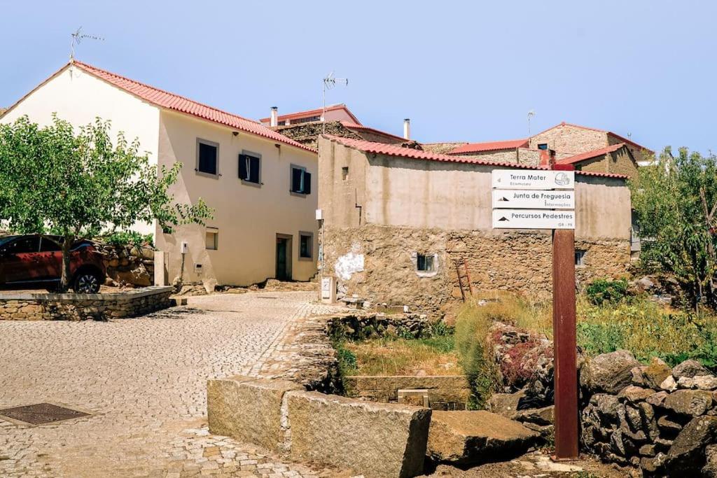A Casa Alegre Apartment Miranda do Douro